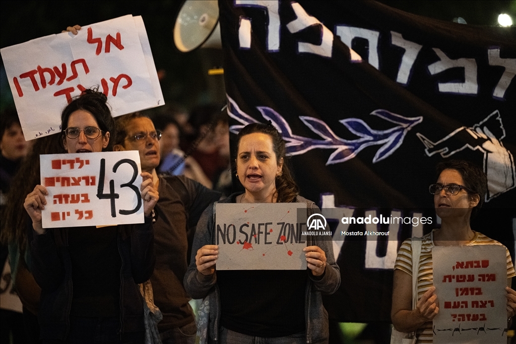 Gazze’de ateşkes ve saldırıların durması için Tel Aviv’de gösteri düzenlendi