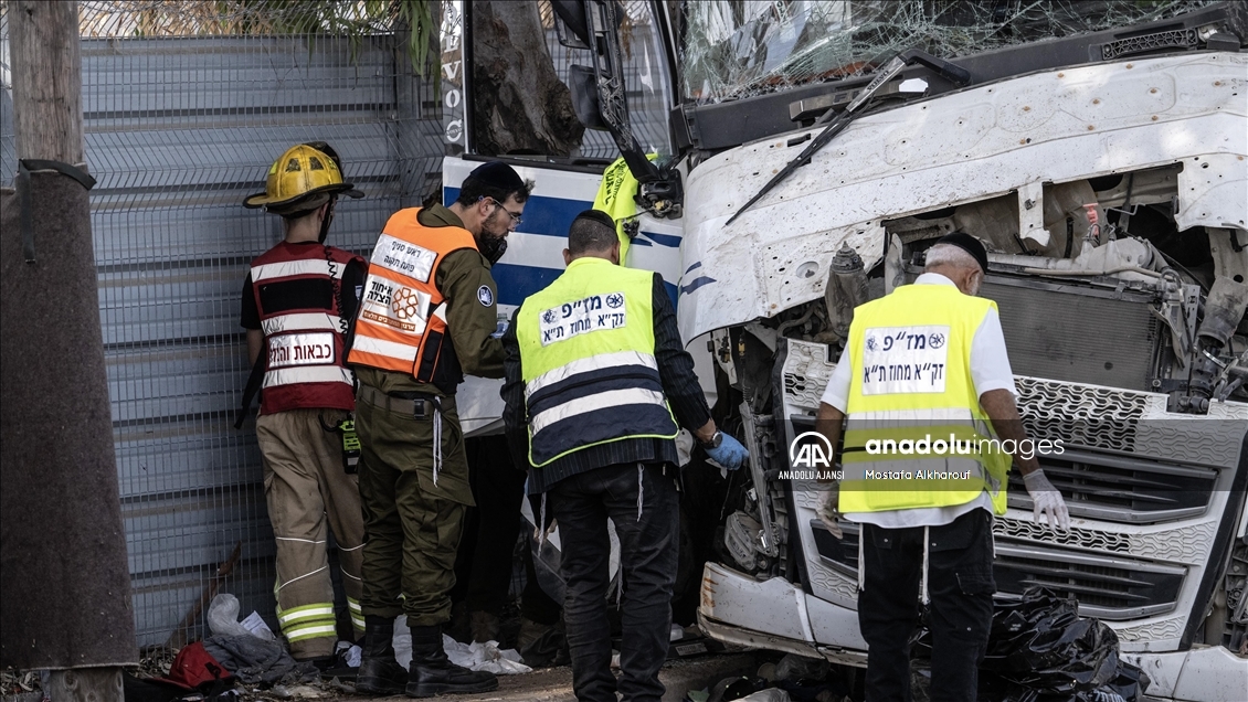 Tel Aviv yakınında "kamyonla ezme" eyleminde 40 kişi yaralandı