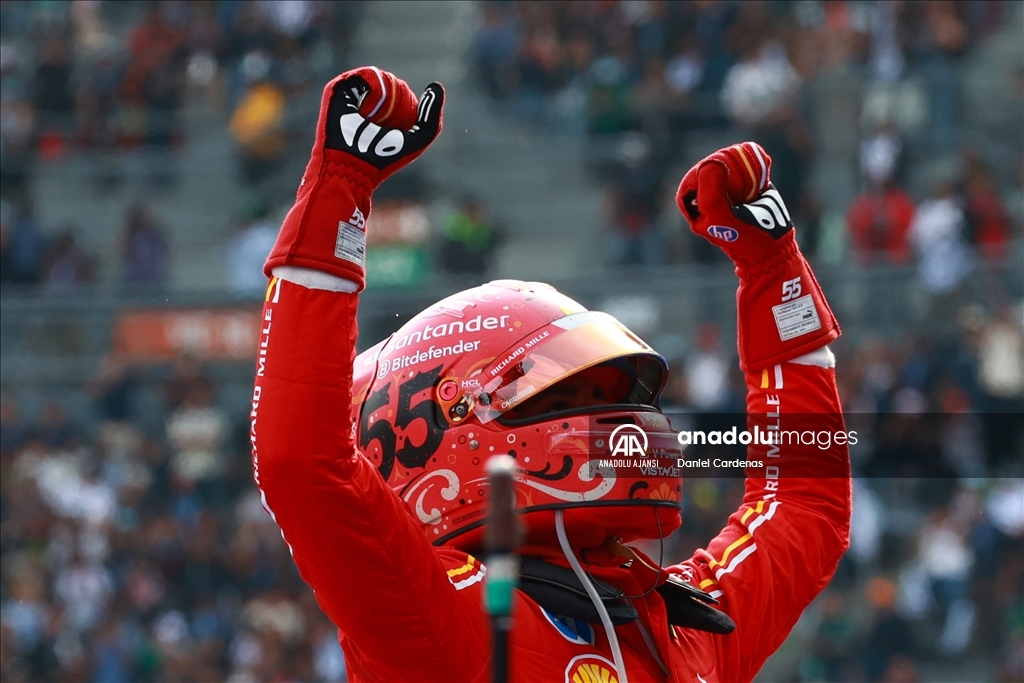 Formula 1'de Meksika Grand Prix'sini Carlos Sainz kazandı 