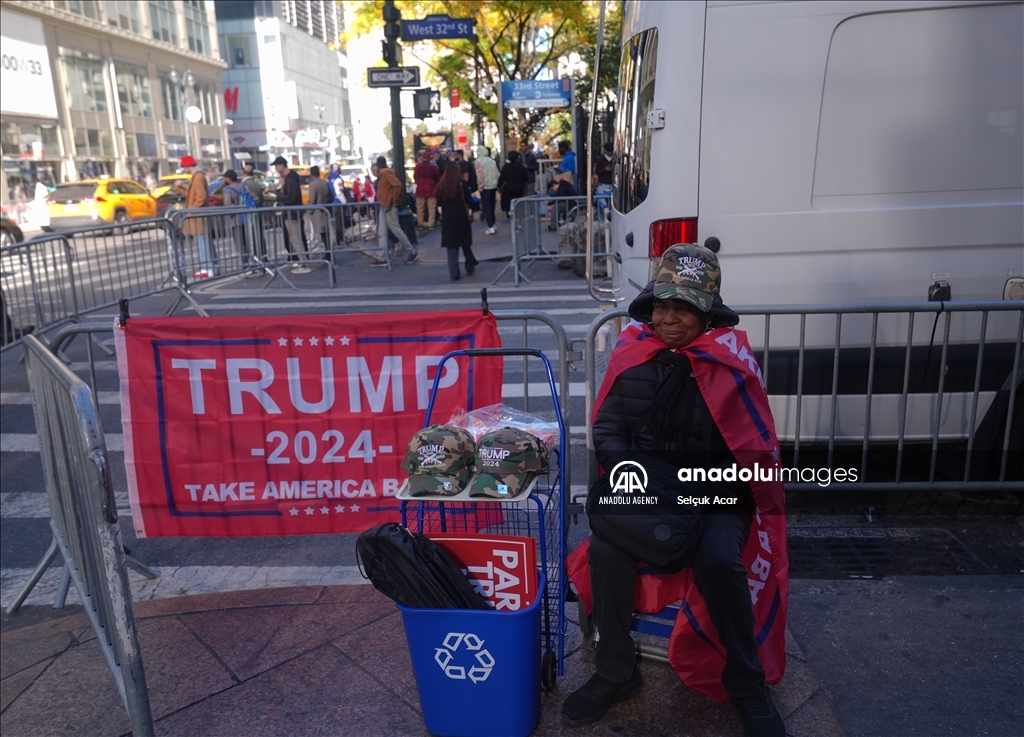 Сторонники Трампа собрались в Мэдисон-Сквер-Гарден перед митингом в Нью-Йорке