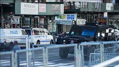 Trump destekçileri, New York'ta miting öncesi Madison Square Garden'da toplandı