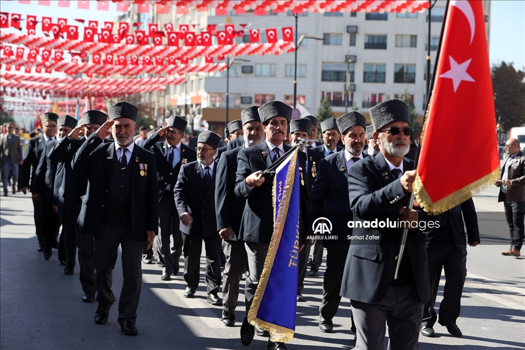 Sivas'ta 29 Ekim Cumhuriyet Bayramı törenle kutlandı