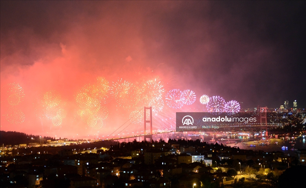 Türkiye Cumhuriyeti 101. yılını kutluyor