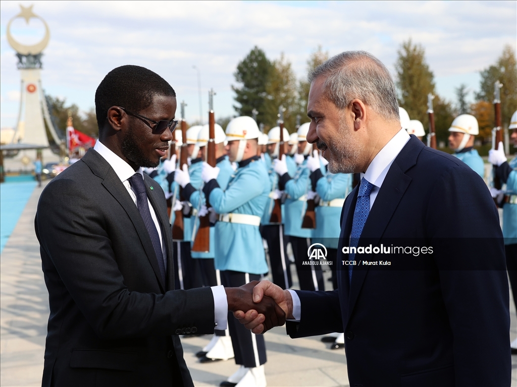 Cumhurbaşkanı Erdoğan, Senegal Cumhurbaşkanı Fay'ı resmi törenle karşıladı