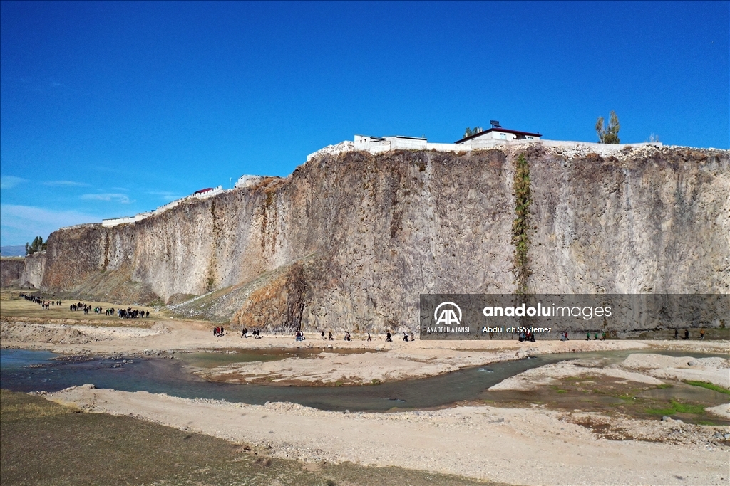 Güven ortamının sağlandığı Ağrı'da tarihi ve doğal güzellikler turistlerin rotasında