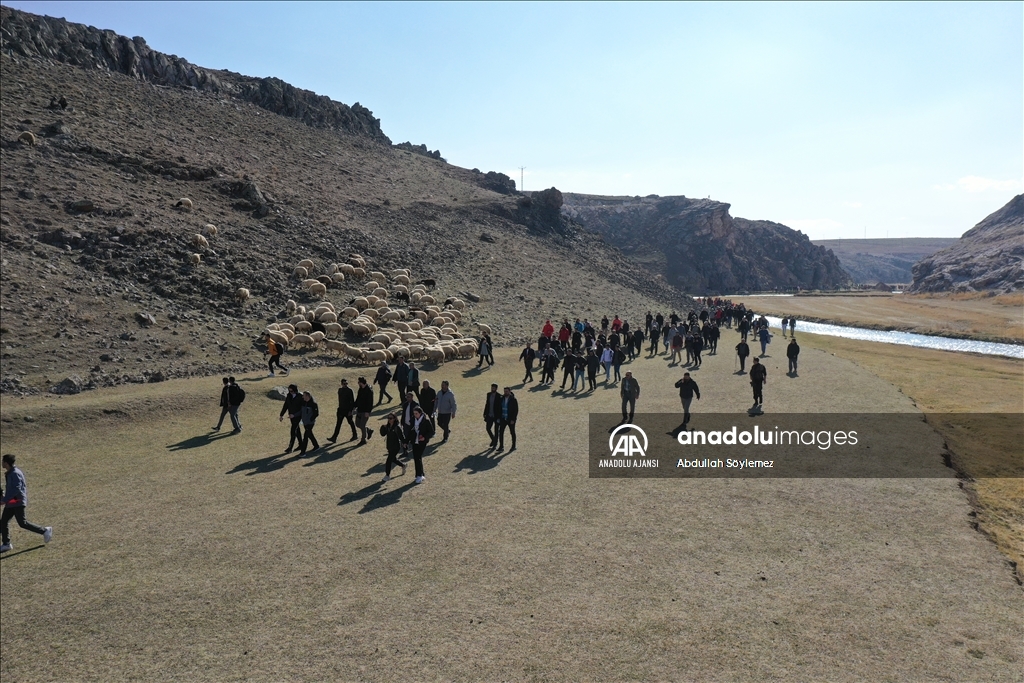 Güven ortamının sağlandığı Ağrı'da tarihi ve doğal güzellikler turistlerin rotasında