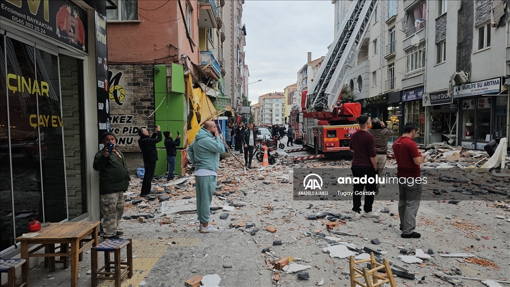 Çorum'da bir binada patlama meydana geldi