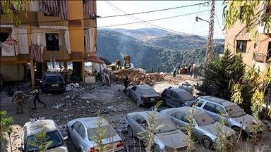 İsrail, Lübnan'ın güneyine yönelik hava saldırılarını sürdürüyor