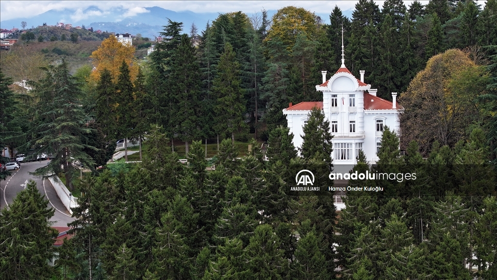 Trabzon'da Atatürk Köşkü'nde ziyaretçi yoğunluğu yaşanıyor