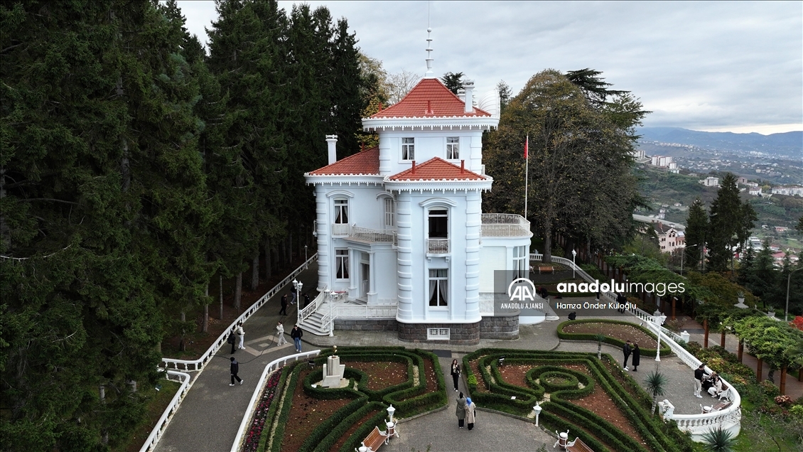 Trabzon'da Atatürk Köşkü'nde ziyaretçi yoğunluğu yaşanıyor