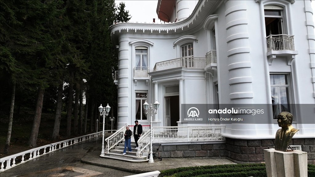 Trabzon'da Atatürk Köşkü'nde ziyaretçi yoğunluğu yaşanıyor
