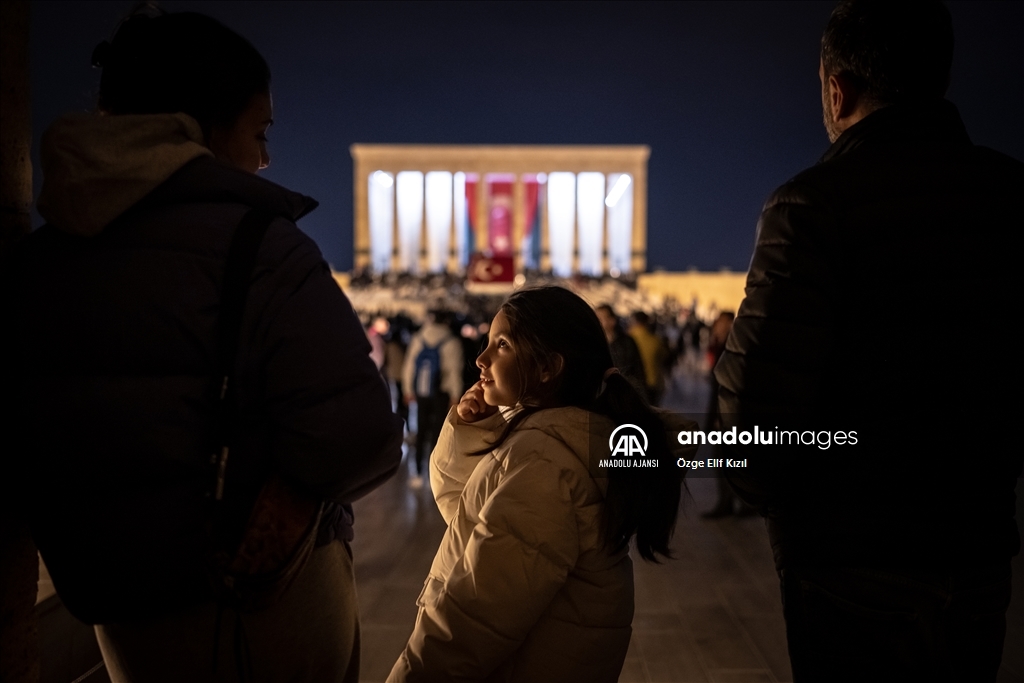 Büyük Önder Atatürk'ü anıyoruz