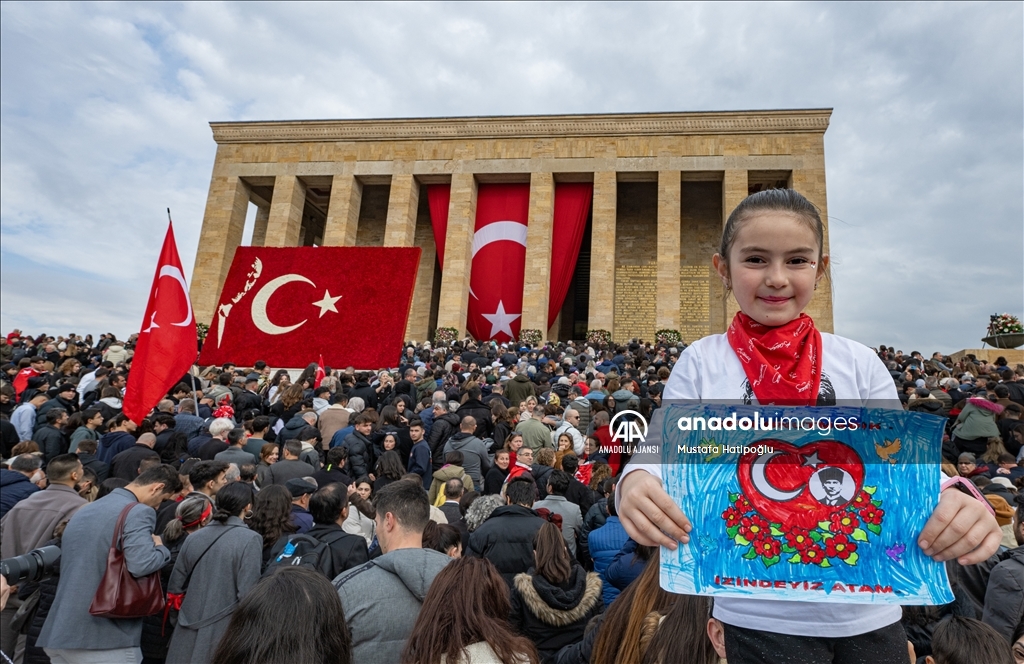 Büyük Önder Atatürk'ü anıyoruz