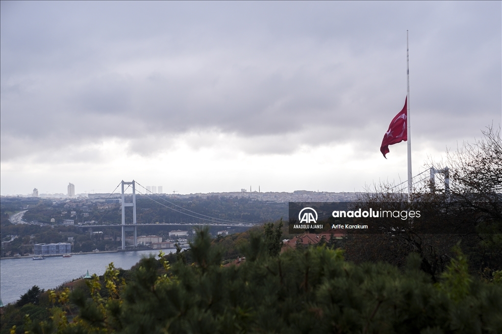 Büyük Önder Atatürk'ü Anıyoruz