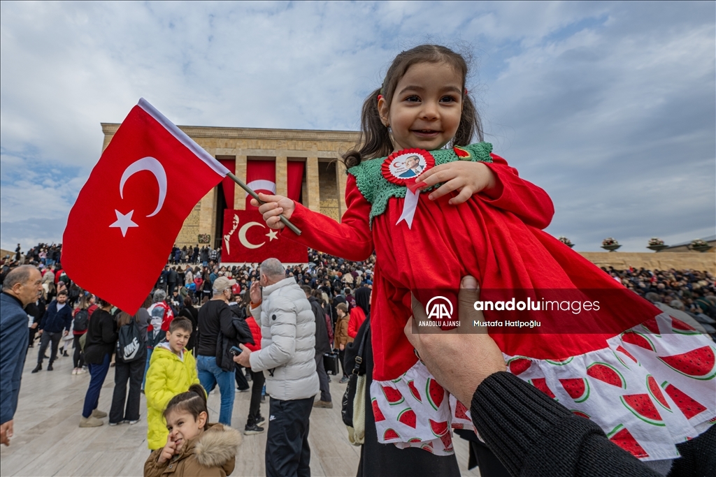 Büyük Önder Atatürk'ü anıyoruz