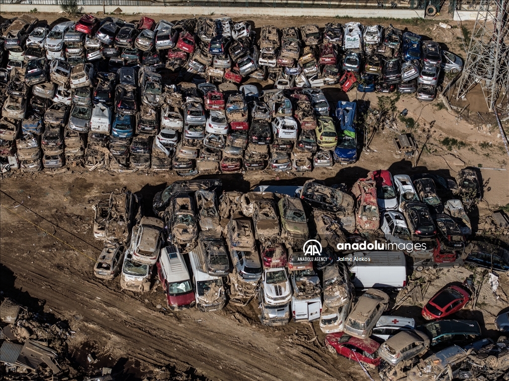 Destruction in Valencia after deadly floods