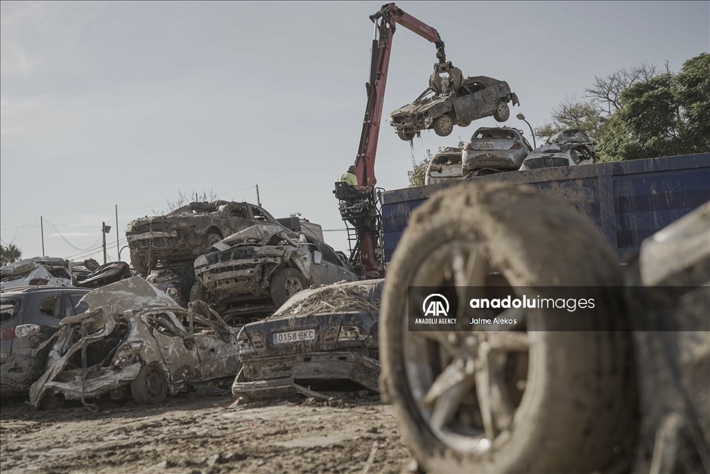 Destruction in Valencia after deadly floods