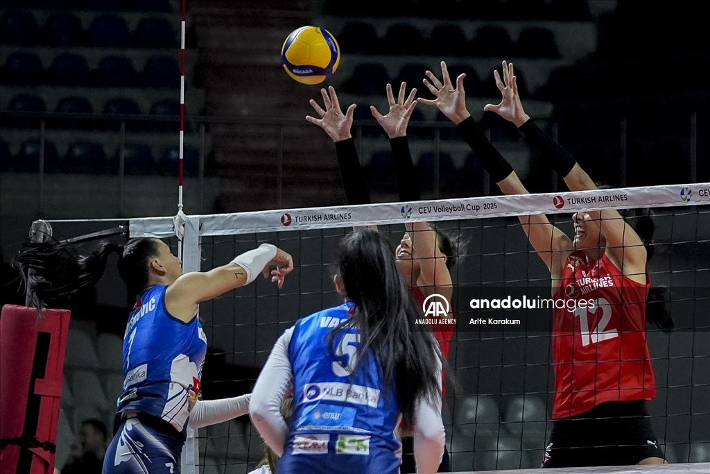 Turkish Airlines v Herceg Novi - Women's CEV Cup