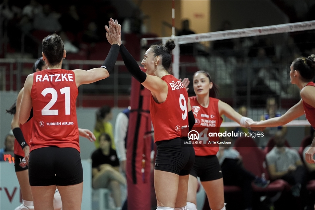 Turkish Airlines v Herceg Novi - Women's CEV Cup