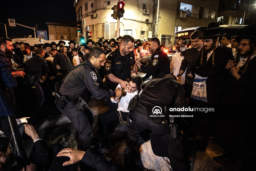 Askere gitmeyi reddeden Haredi Yahudiler, Savunma Bakanı Katz'ın kararını protesto etti