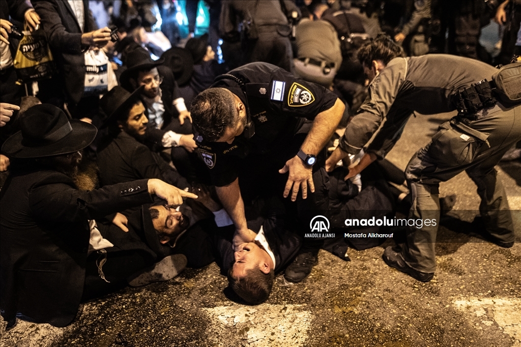 Askere gitmeyi reddeden Haredi Yahudiler, Savunma Bakanı Katz'ın kararını protesto etti