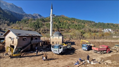 BiH: U džamiji u Donjoj Jablanici teško oštećenoj u poplavama klanjan prvi namaz