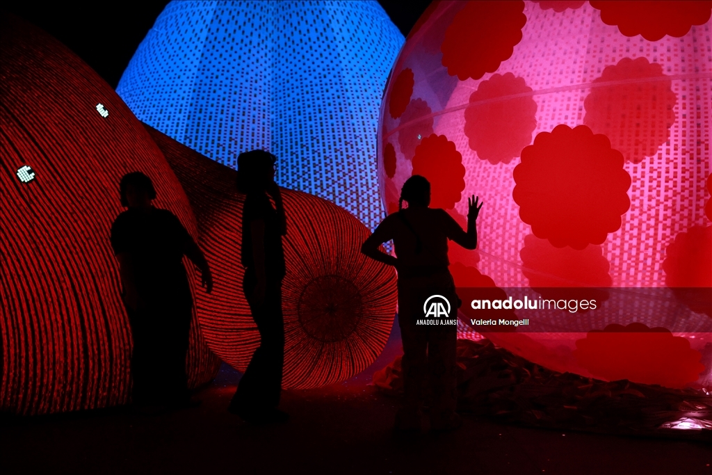 Bangkok'ta yapay zeka ve sanat sergisi düzenlendi