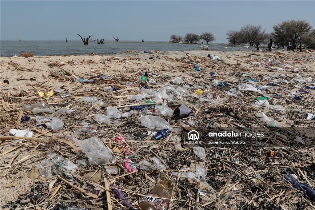 Climate change takes its toll on Turkana, the world's largest desert lake