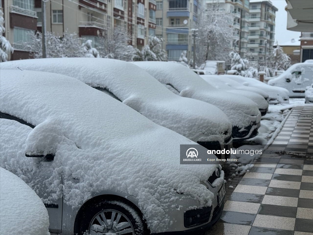 Aksaray'da kar yağışı