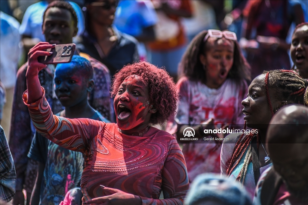 Kenya'da "Renk Festivali" düzenlendi