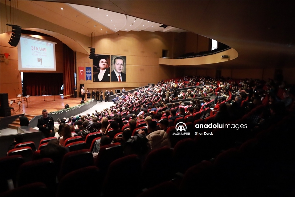 Kahramanmaraş'ta Öğretmenler Günü dolayısıyla törenler düzenlendi