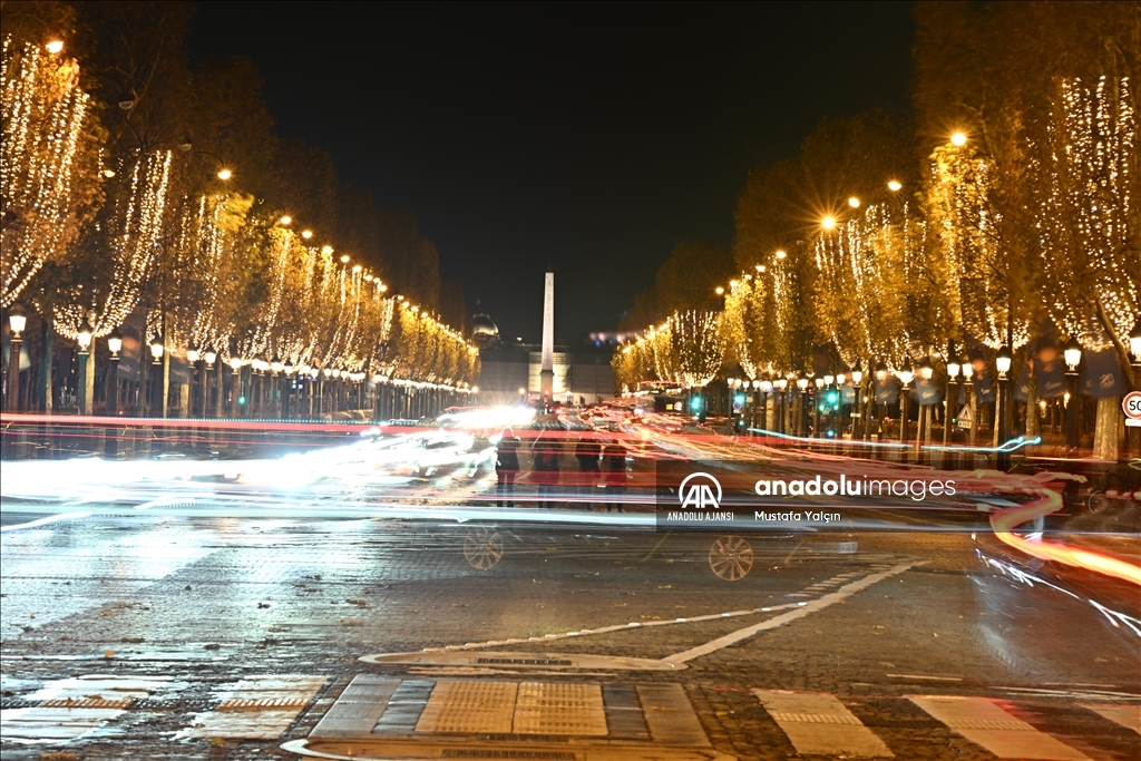 Paris'te Noel hazırlıkları