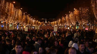 Paris'te Noel hazırlıkları