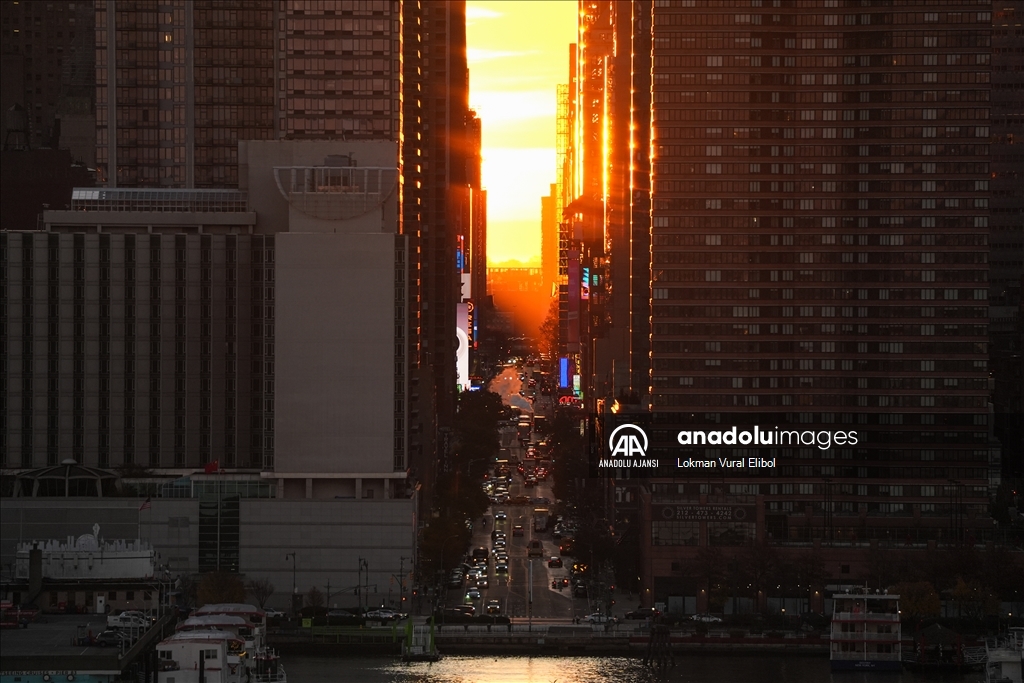 New York'ta gün doğumu 'Reverse Manhattanhenge'