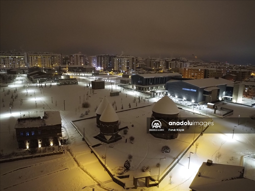 Erzurum'da kar yağışı