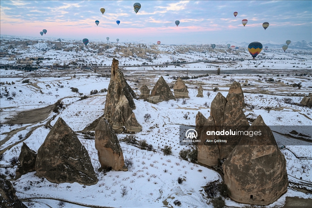 Kapadokya kış mevsiminde de turistlerin gözdesi