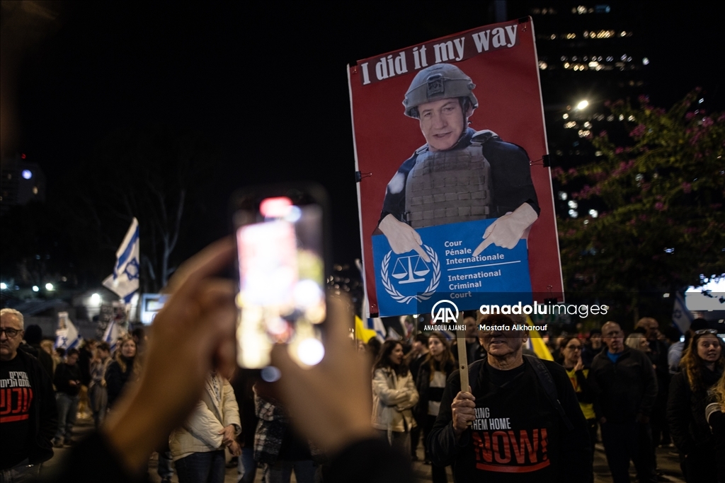 Gazze’de ateşkes ve esir takası talebiyle Tel Aviv’de gösteri düzenlendi