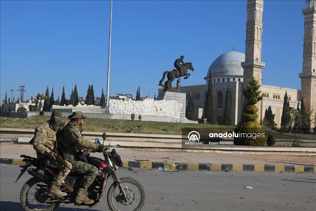 Esed rejimi karşıtı silahlı gruplar Halep kent merkezinin büyük bölümünü ele geçirdi