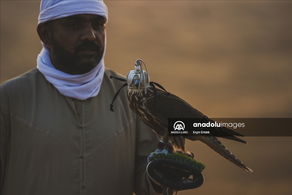 Dubai çöl safarisiyle kum tepelerinde heyecanlı yolculuk
