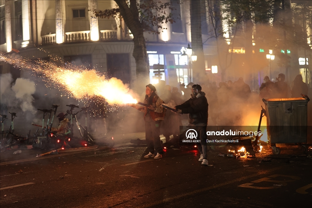 Protest in Tbilisi against suspension of EU accession talks