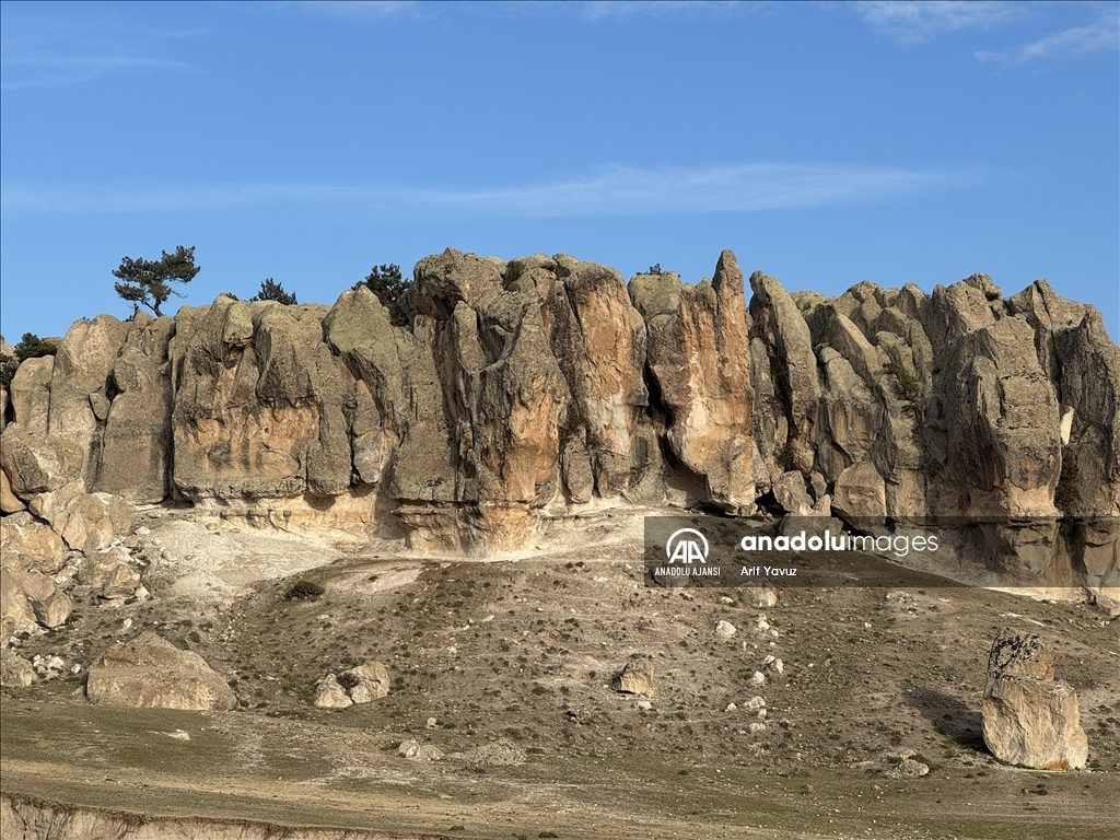 Frigya'da yıl boyunca turizm hareketliliği yaşanıyor