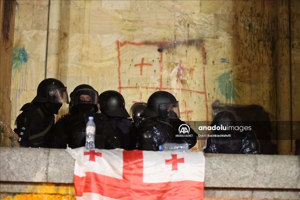 В Грузии продолжаются протесты против приостановки переговоров с ЕС