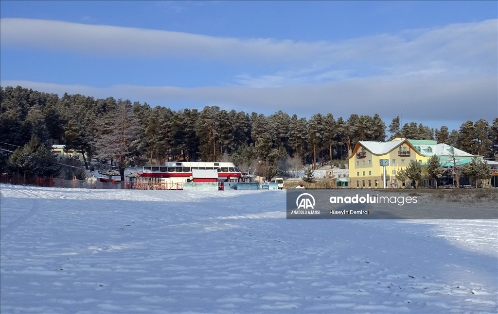 Kars yeniden beyaza büründü