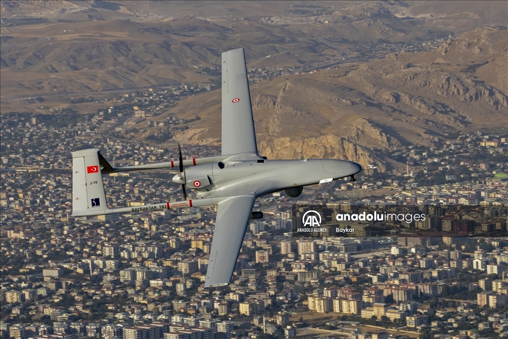 تركيا.. المسيرة "بيرقدار تي بي 2" تتجاوز مليون ساعة تحليق