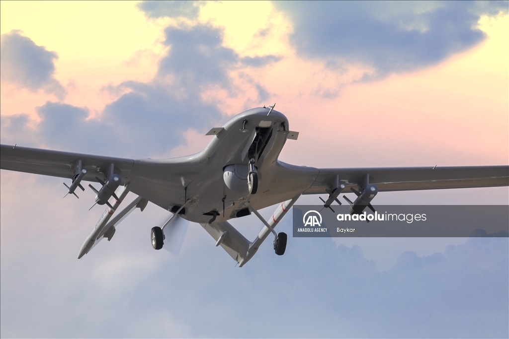 تركيا.. المسيرة "بيرقدار تي بي 2" تتجاوز مليون ساعة تحليق