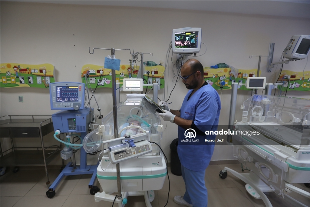 İsrail saldırıları altındaki Gazze'de prematüre bebekler yaşam mücadelesi veriyor