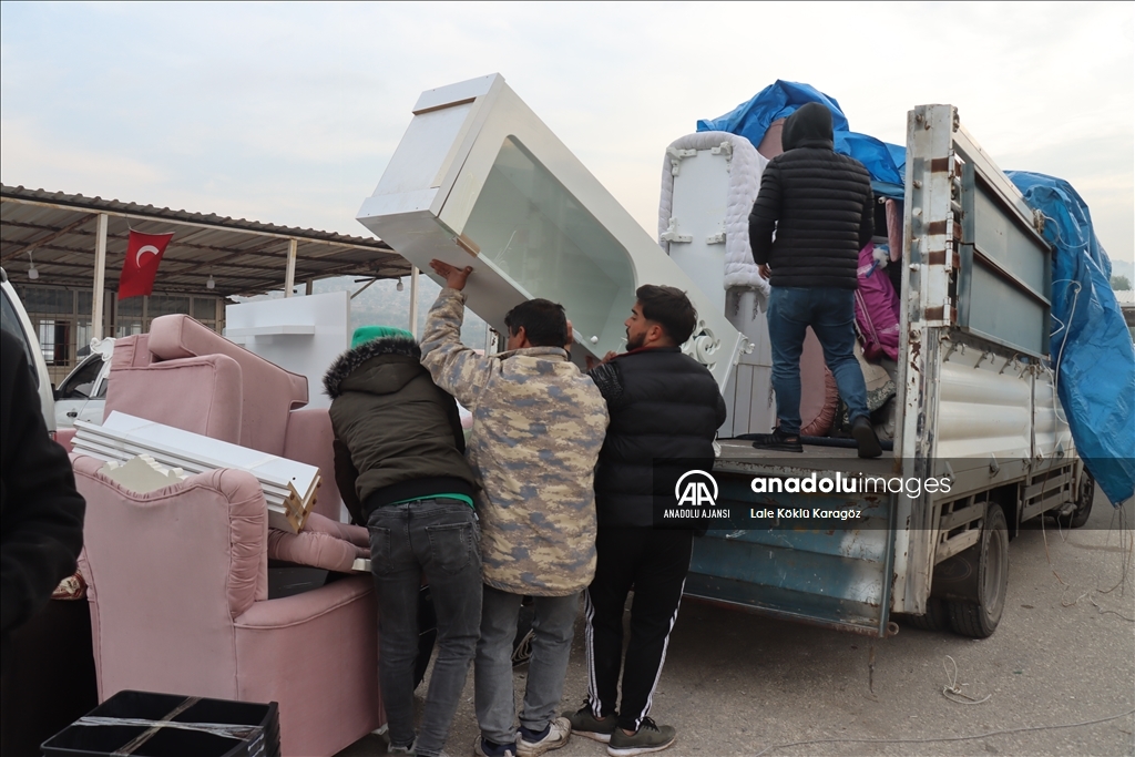 Hatay'daki sınır kapılarından Suriyelilerin ülkelerine dönüşü sürüyor