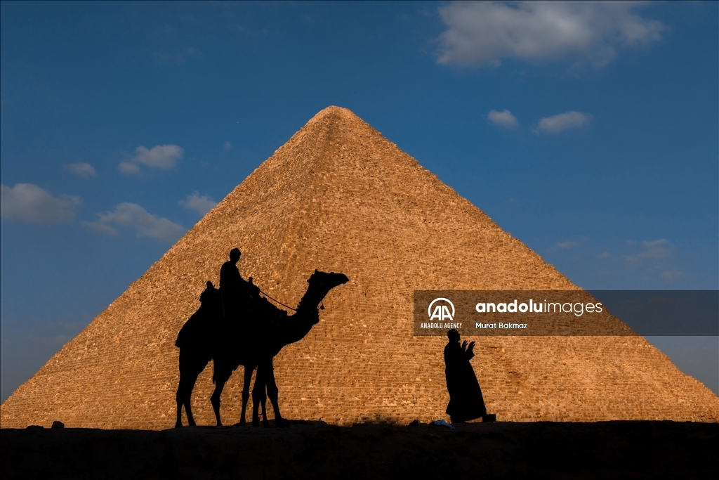 Tourist attraction in Egypt: Pyramids of Giza