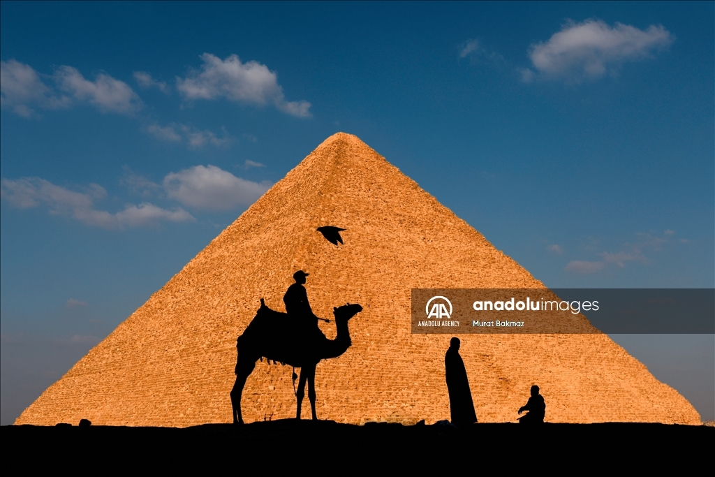 Tourist attraction in Egypt: Pyramids of Giza