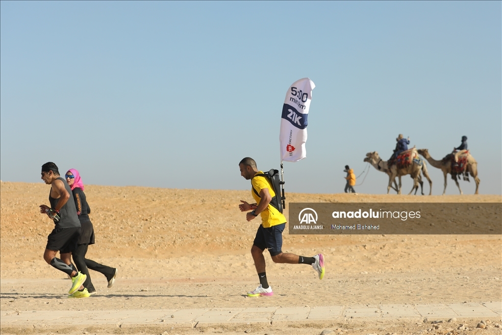 Mısır'da 'Piramitler Yarı Maratonu'